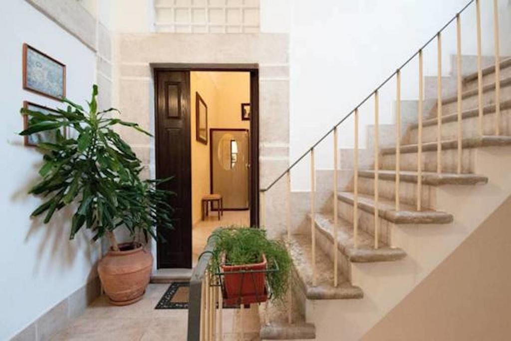 Turenum Apartment Trani Buitenkant foto