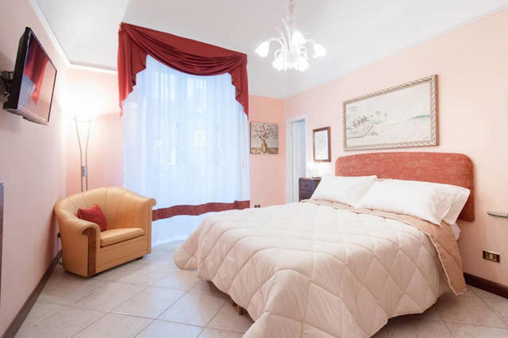 Turenum Apartment Trani Buitenkant foto