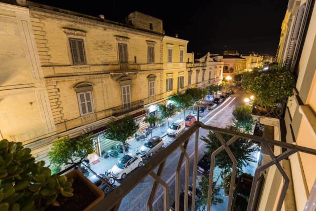 Turenum Apartment Trani Buitenkant foto